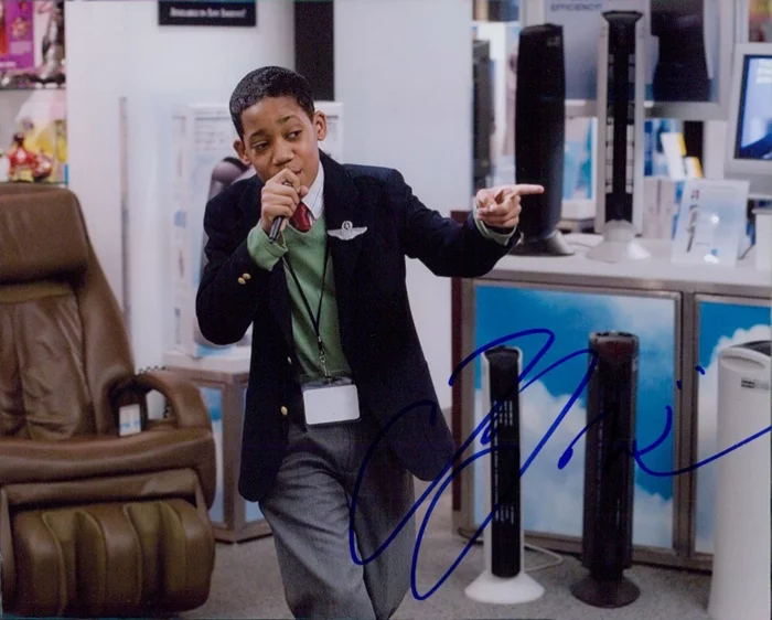 Tyler James Williams autograph