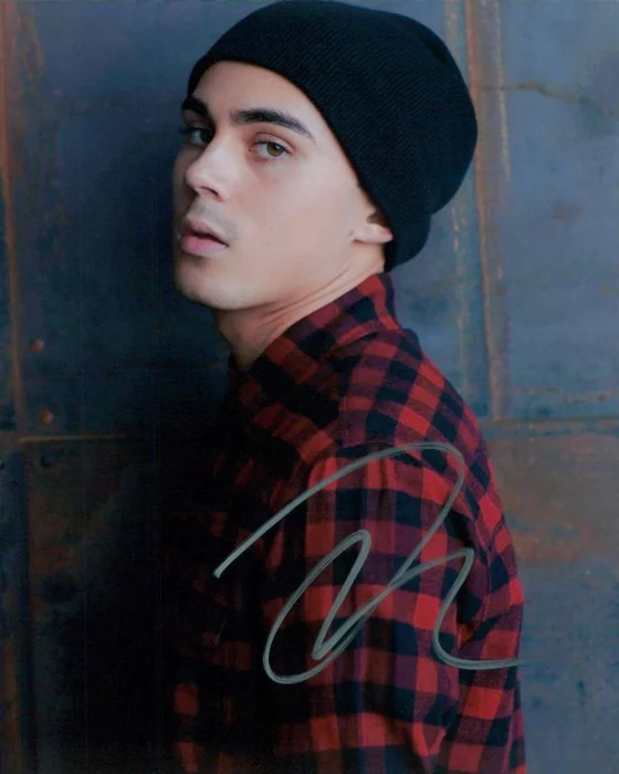 Tyler Alvarez autograph