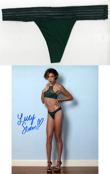 Lucy Swan autograph