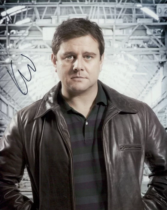Kai Owen autograph