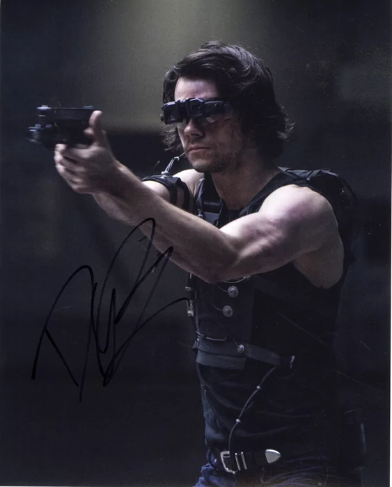 Dylan O'Brien autograph