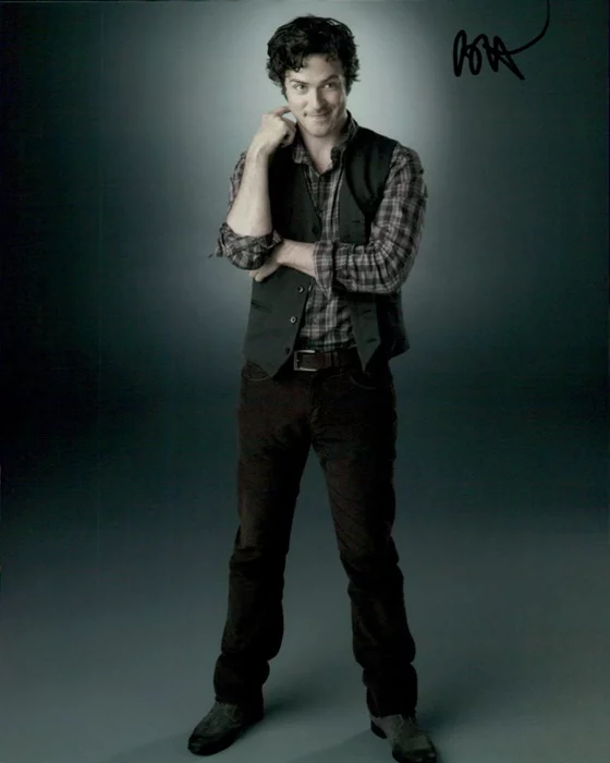 Brendan Hines autograph