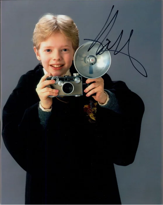 Hugh Mitchell autograph