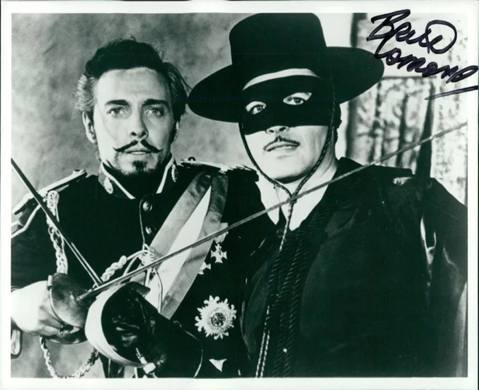 Britt Lomond autograph