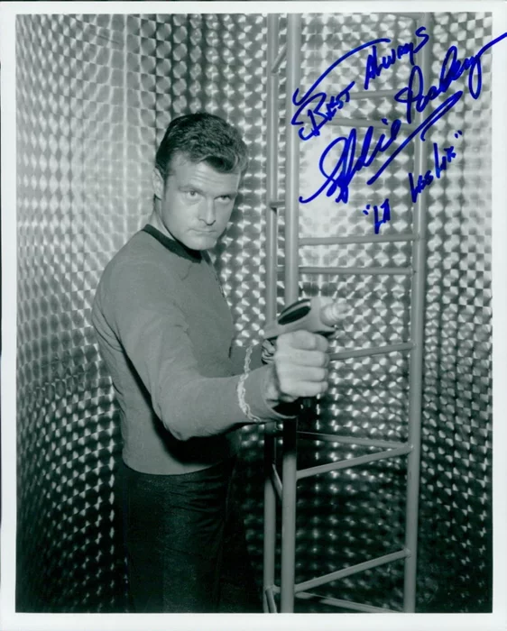 Eddie Paskey autograph