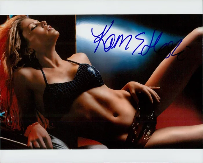 Kam Heskin autograph