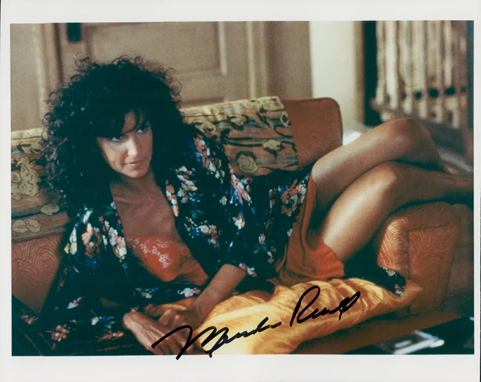 Mercedes Ruehl autograph