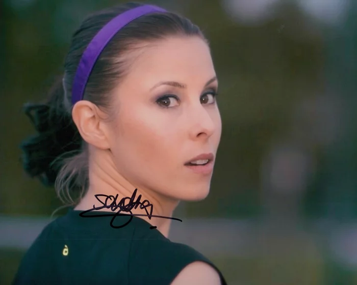 Sandra Tauro autograph
