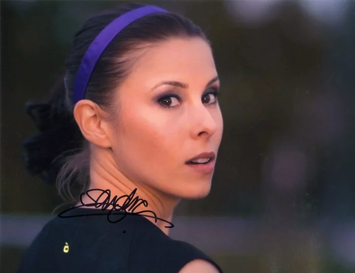 Sandra Tauro autograph
