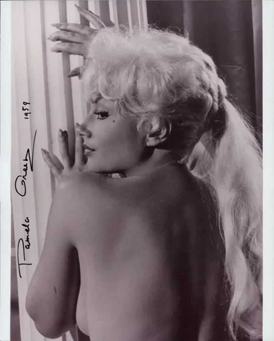 Pamela Green autograph