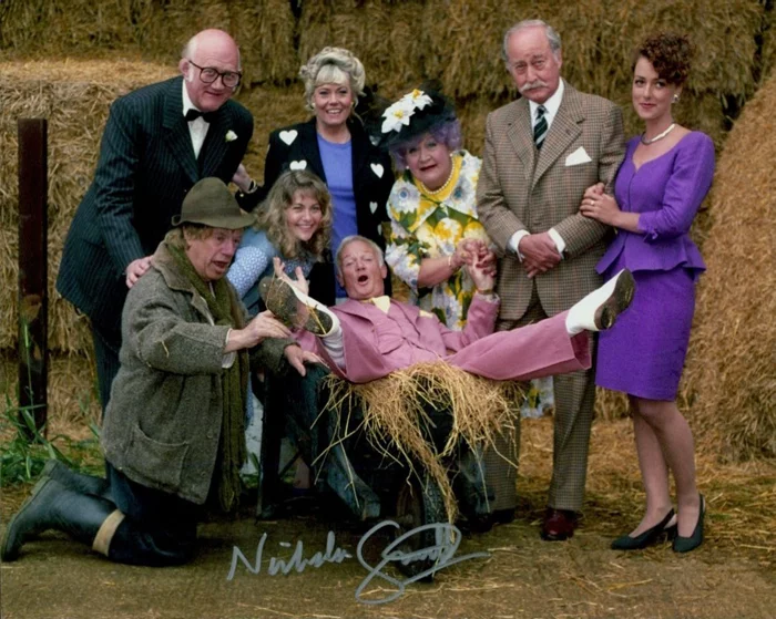 Nicholas Smith autograph