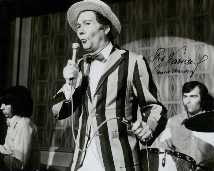 Reg Varney autograph
