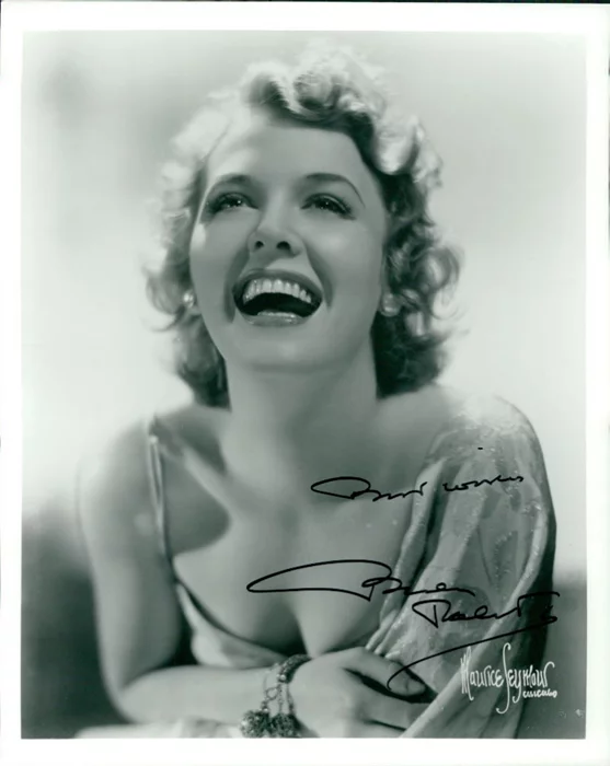 Beverly Roberts autograph