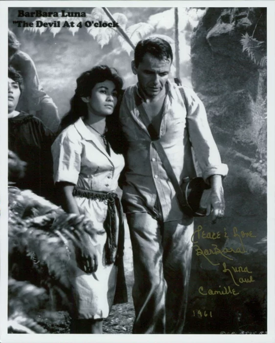 Barbara Luna autograph