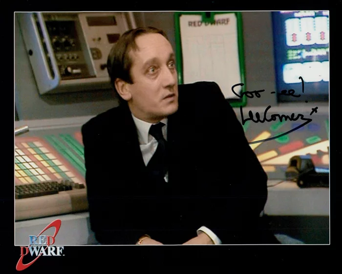 Lee Cornes autograph