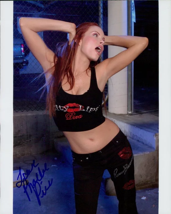 Phoebe Price autograph