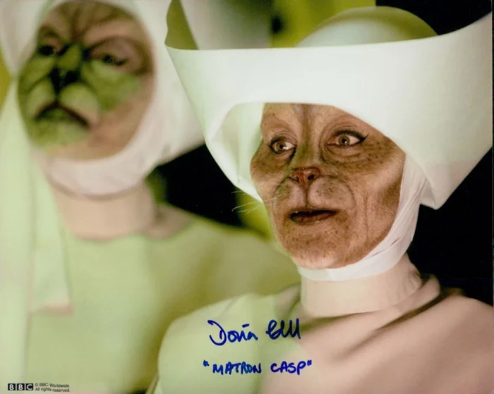 Dona Croll autograph
