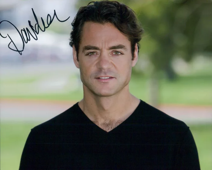 David S. Lee autograph