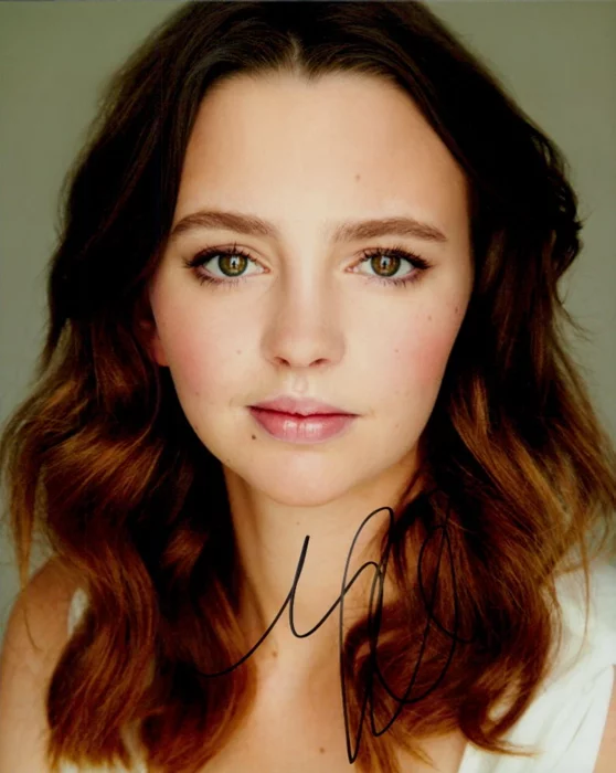 Natasha Bassett autograph