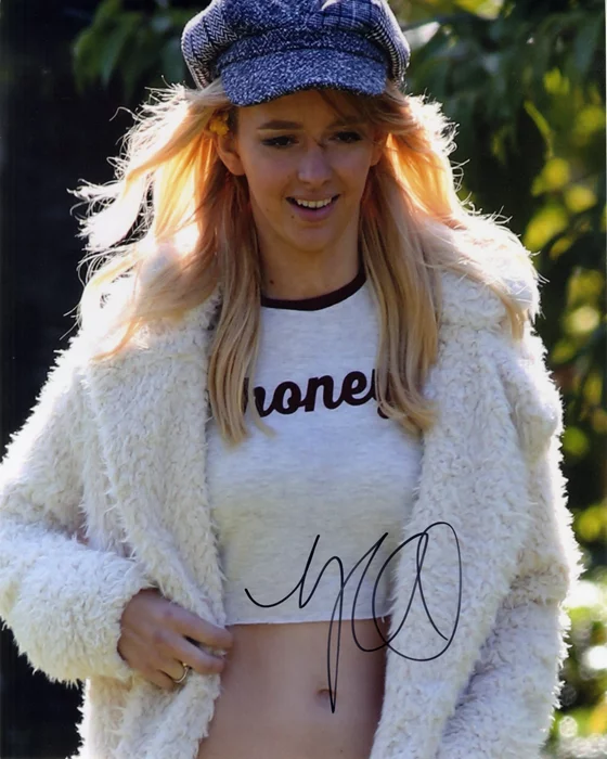 Natasha Bassett autograph