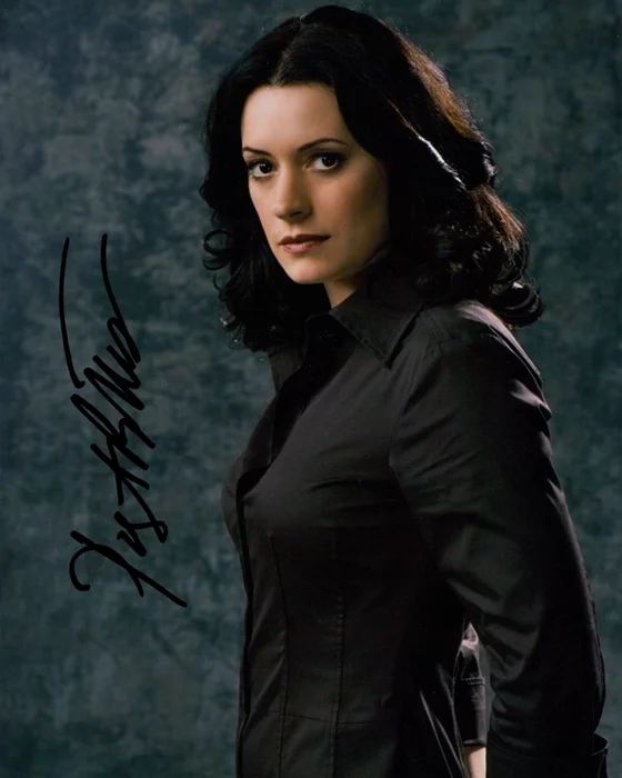 Paget Brewster autograph