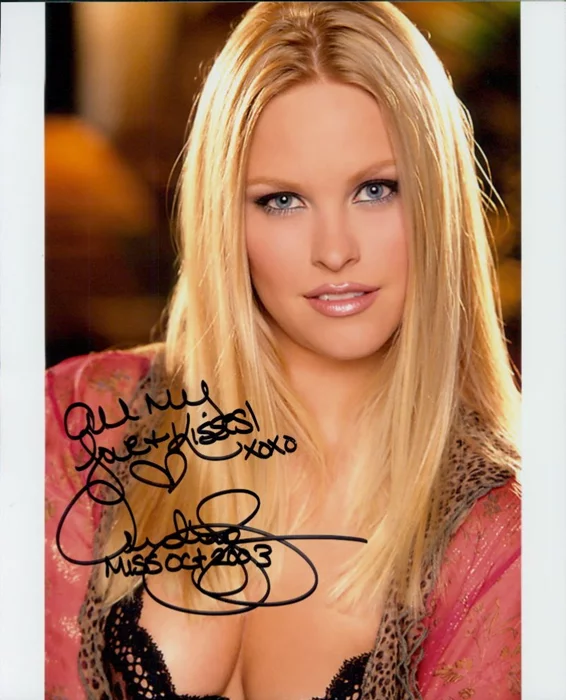 Audra Lynn autograph