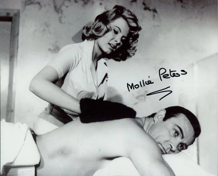 Mollie Peters autograph