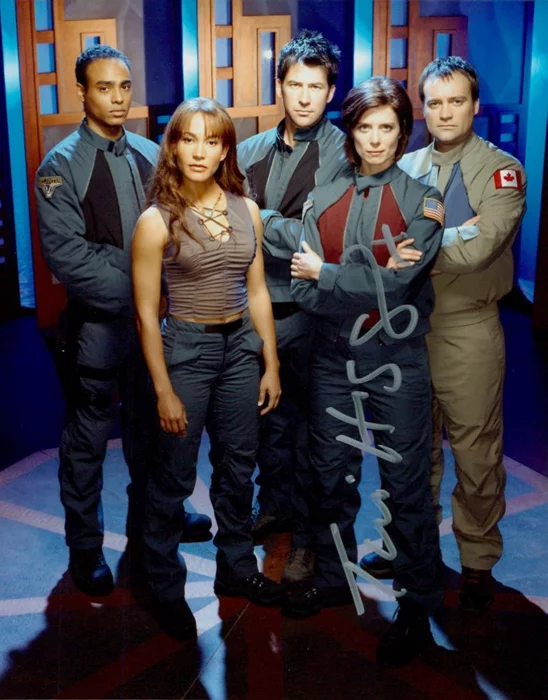 Torri Higginson autograph