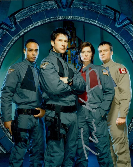 Torri Higginson autograph