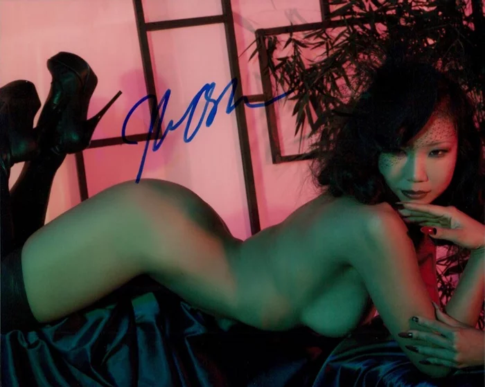 Hiromi Oshima autograph