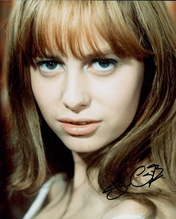 Susan George autograph