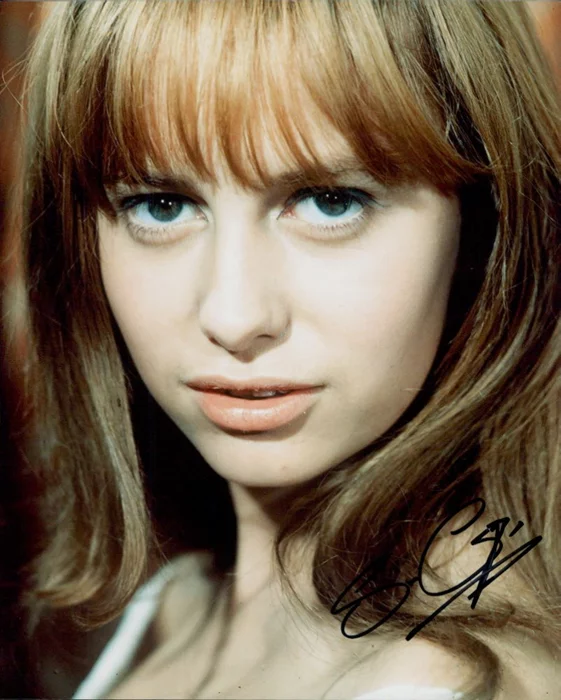 Susan George autograph