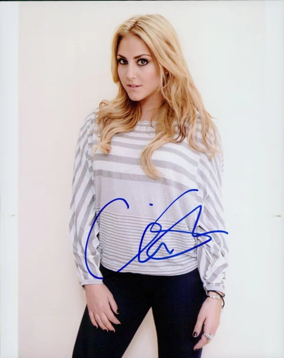 Cassie Scerbo autograph