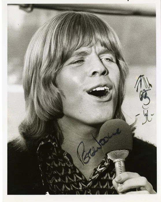 Peter Noone autograph