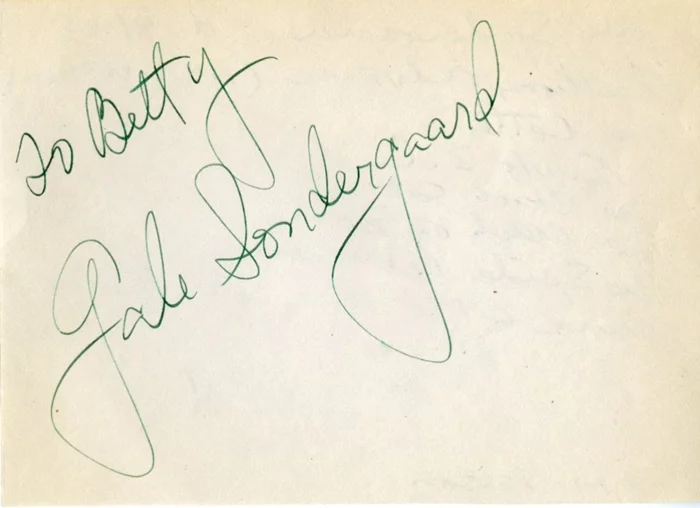 Gale Sondergaard autograph