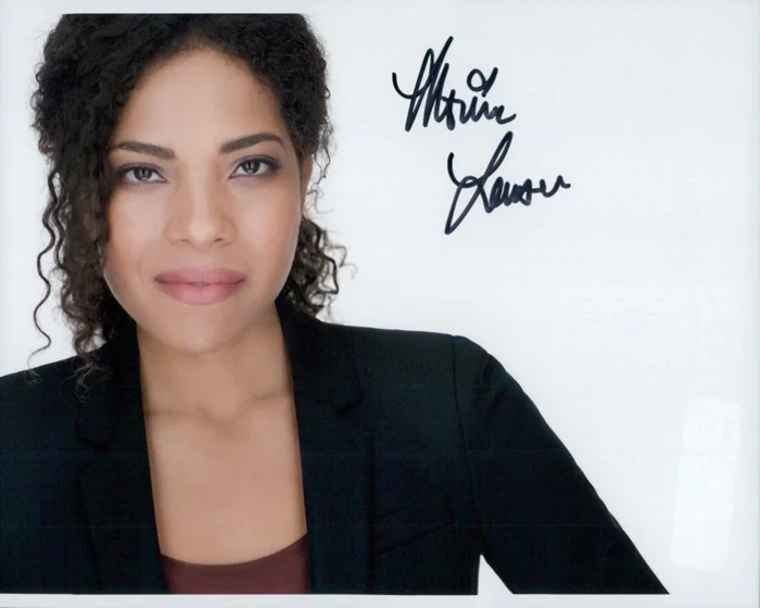 Monica Lawson autograph