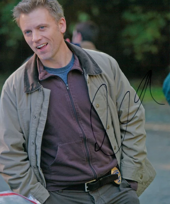 Callum Rennie autograph