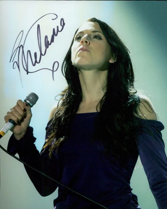 Melanie C autograph