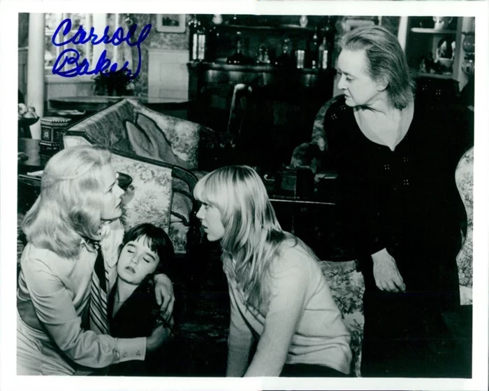 Carroll Baker autograph