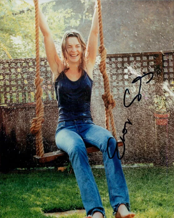 Ever Carradine autograph
