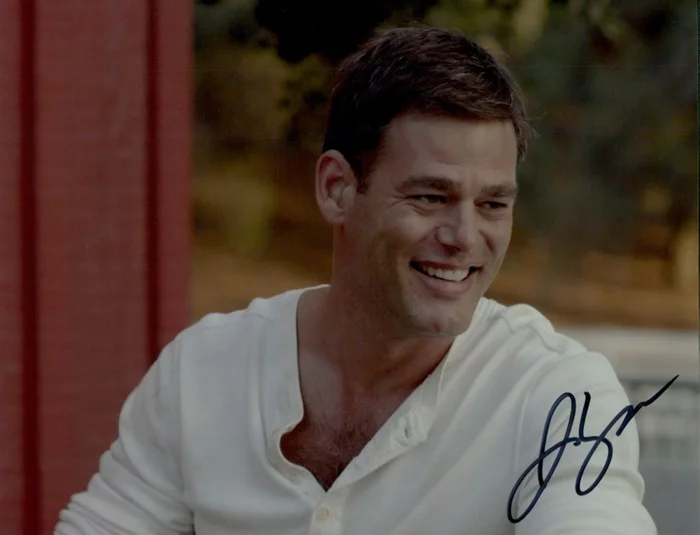 Ivan Sergei autograph