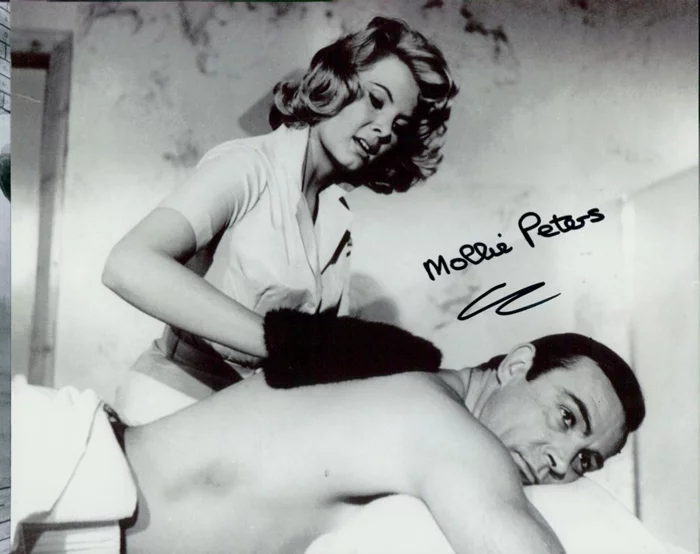Mollie Peters autograph