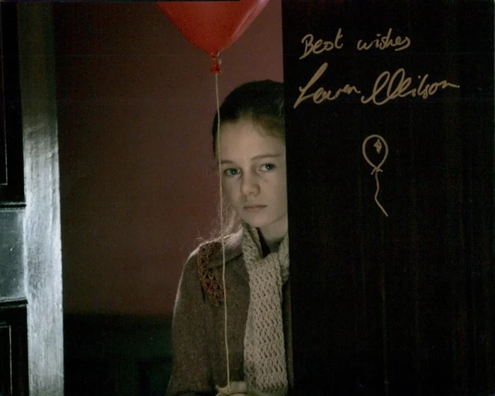 Lauren Wilson autograph