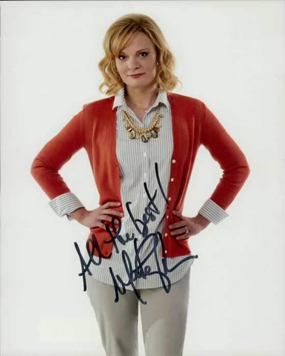 Martha Plimpton autograph