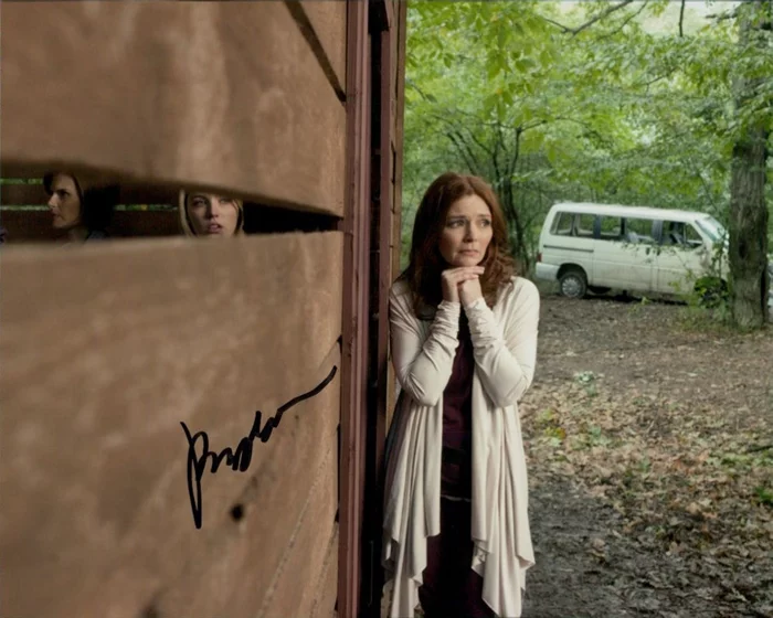Brigid Brannagh autograph