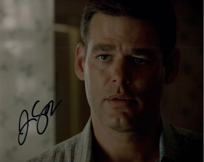Ivan Sergei autograph