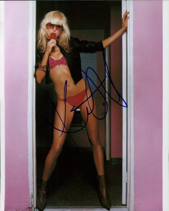 Kim Stewart autograph