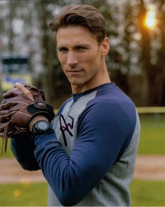 Andrew Walker autograph