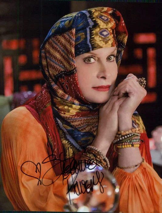 Stefanie Powers autograph