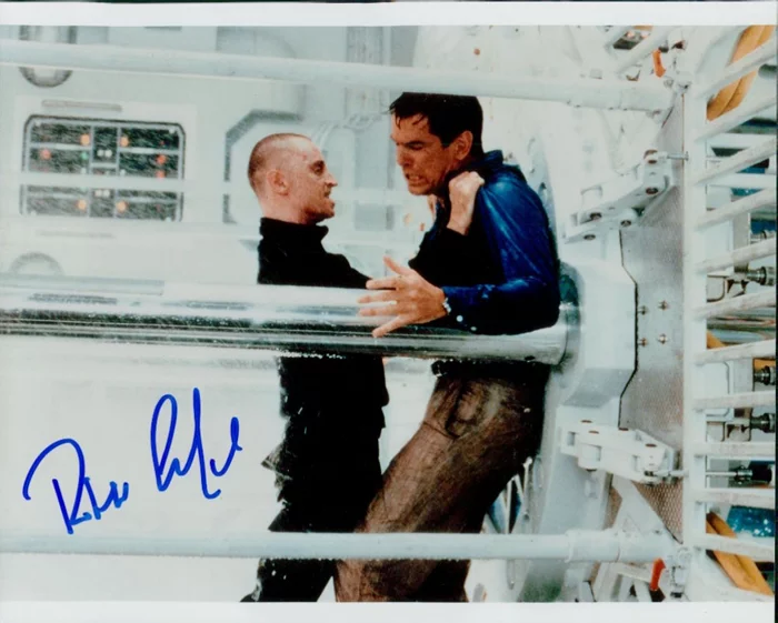 Robert Carlyle autograph